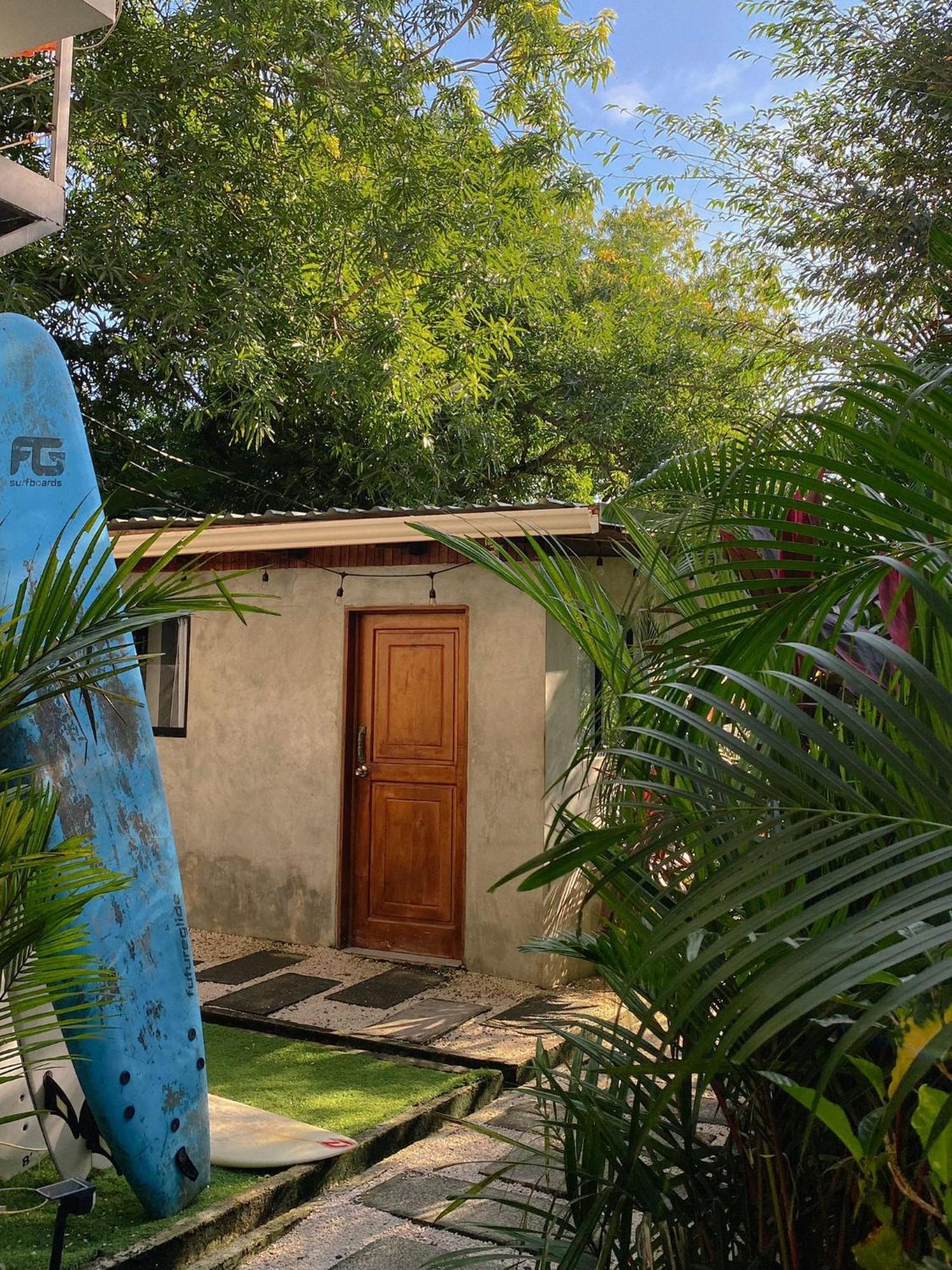 Cabinas Playa Surf Hostel Playa Santa Teresa  Exteriér fotografie